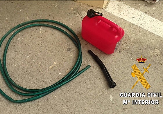 Útiles decomisados por el instituto armado tras otro robo de combustible en Salamanca.