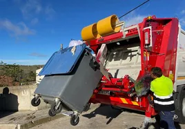 Un contenedor de basura de la mancomunidad.