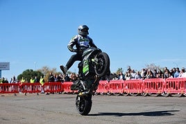 A ritmo de gas: dos pilotos barceloneses hacen rugir al público en Tire Pro Fest