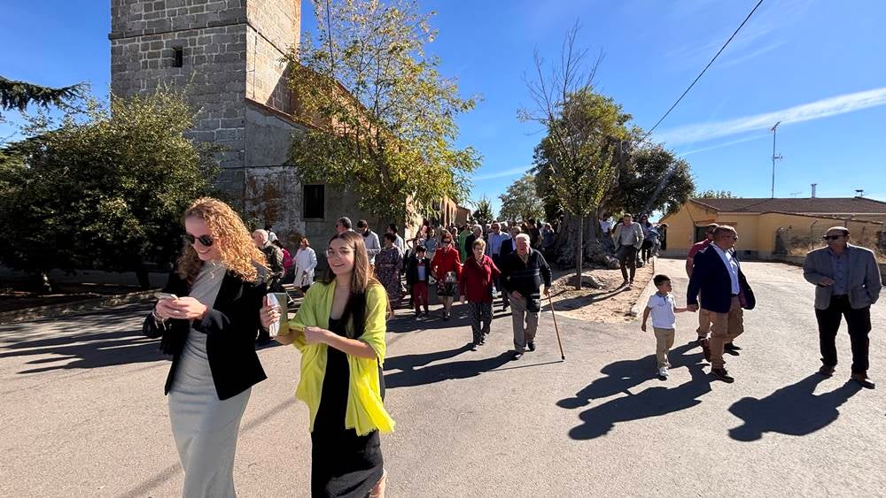 Ritmos de la tierra y bailes para el Santo patrón en Nava de Sotrobal