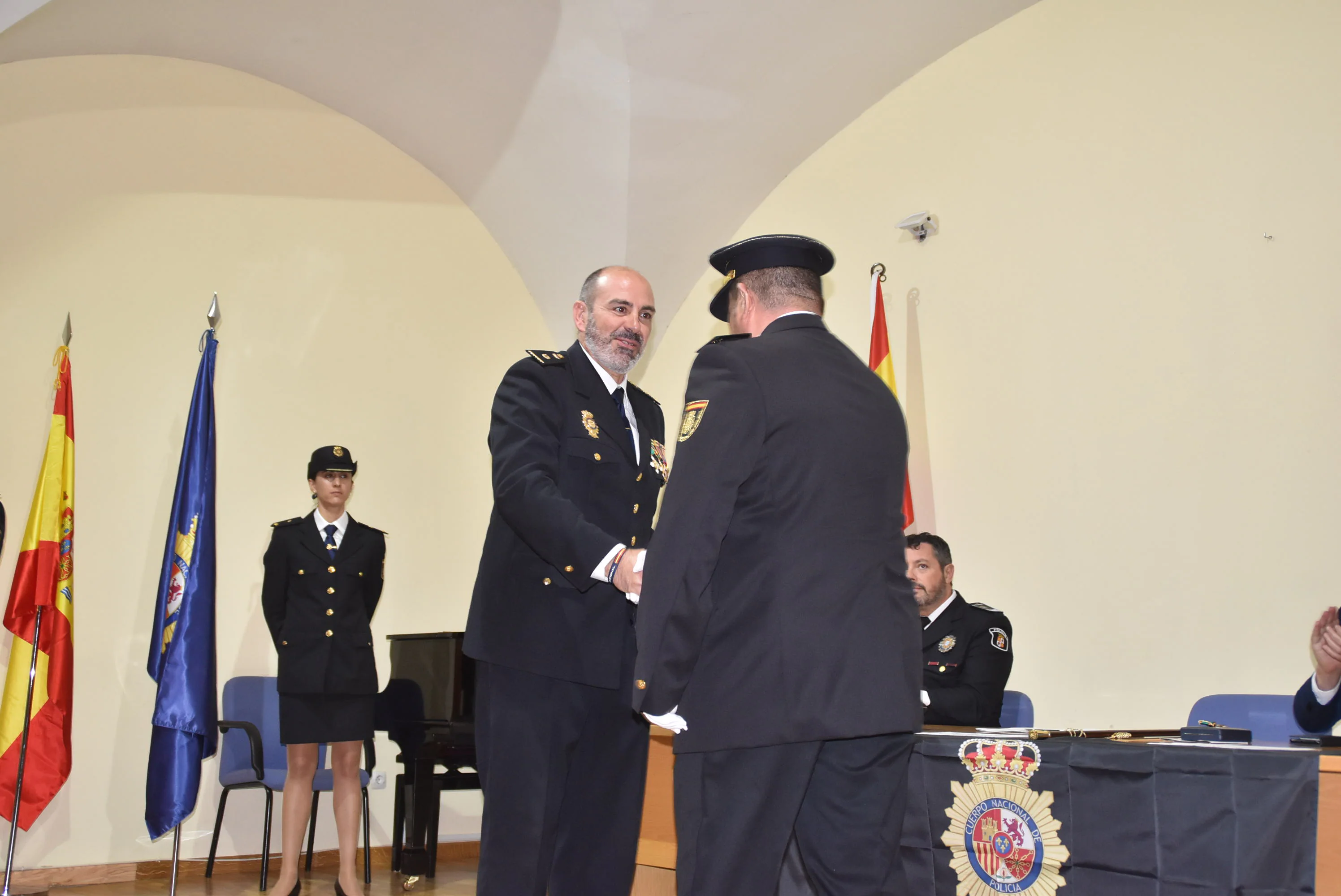 La Policía Nacional en Béjar celebra su día con la entrega de distinciones y reconocimientos