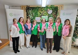 Las concejalas y las responsables de la junta local de la AECC han presentado el programa de actos en la sede.