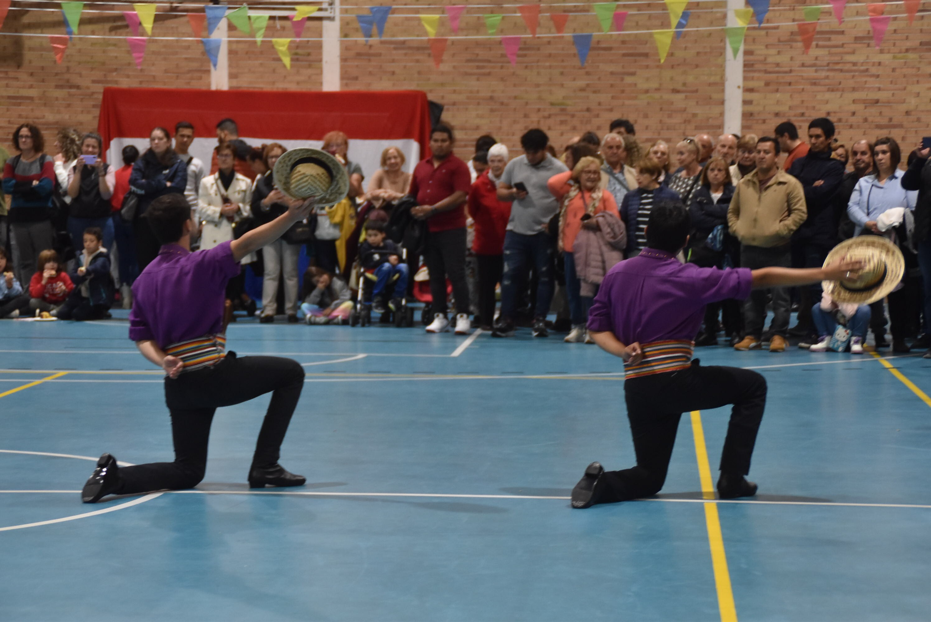 Lleno en Béjar en el primer día de la Hispanidad para fomentar la convivencia