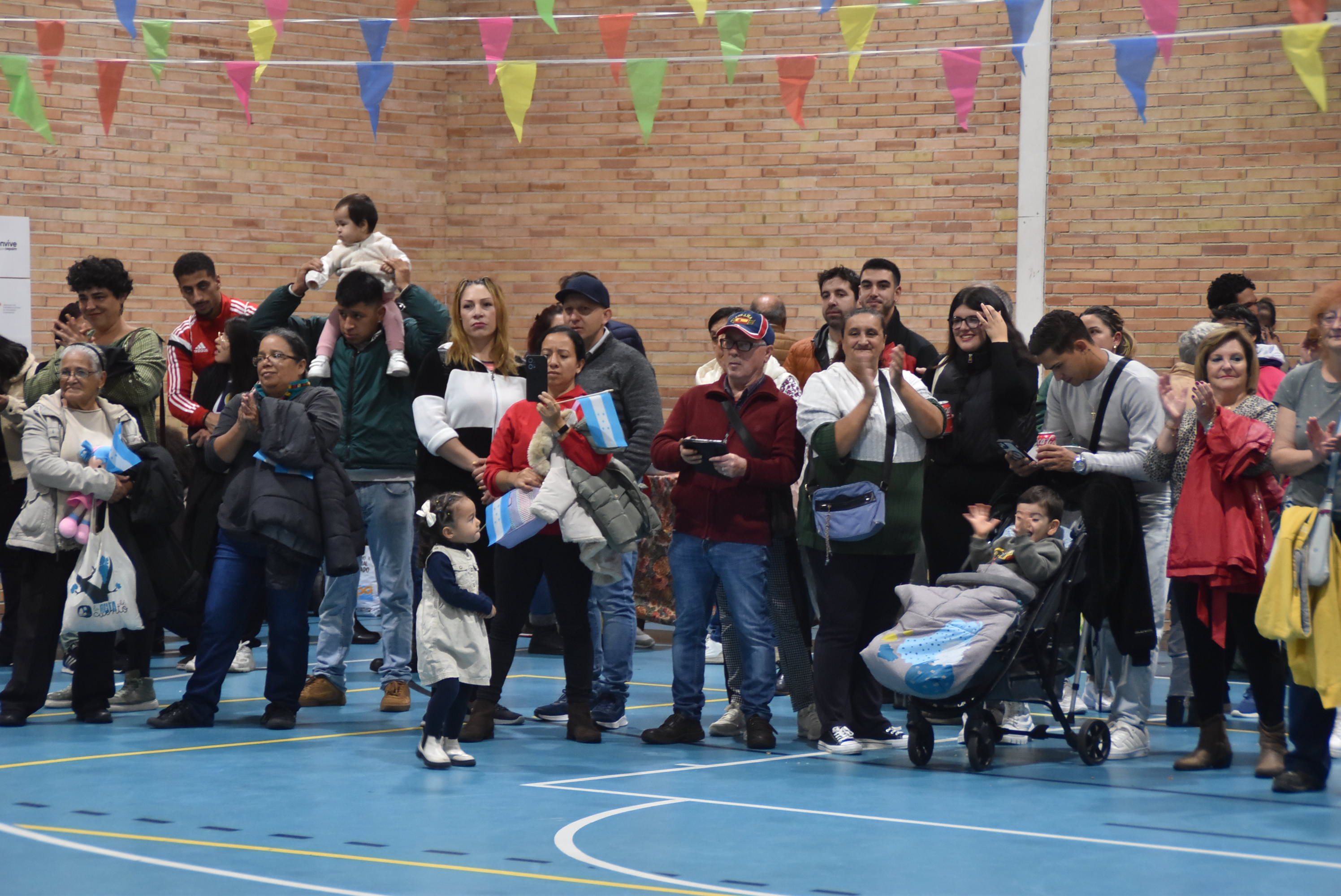 Lleno en Béjar en el primer día de la Hispanidad para fomentar la convivencia