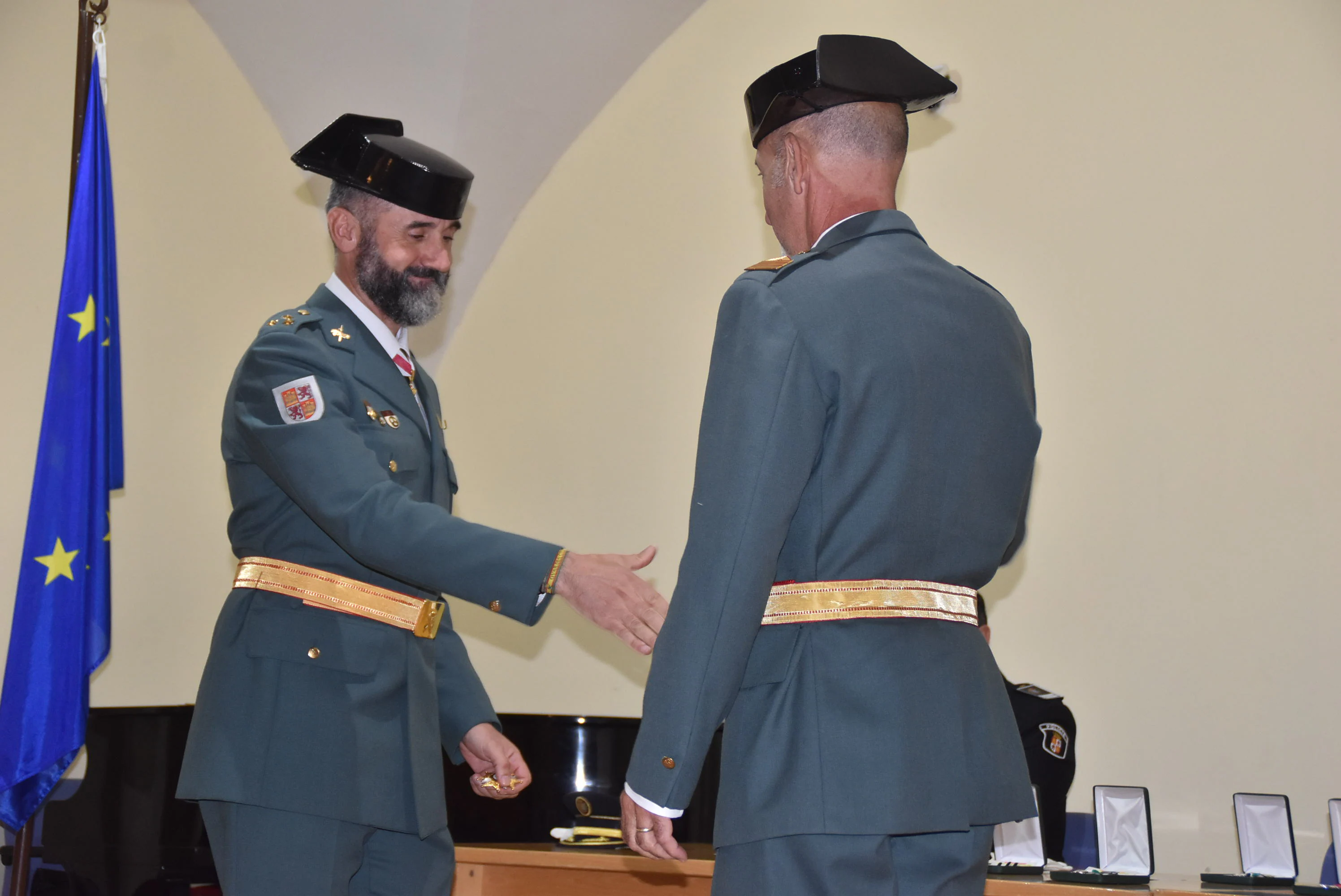 La Guardia Civil de Béjar celebra su día con misa, condecoraciones y convite