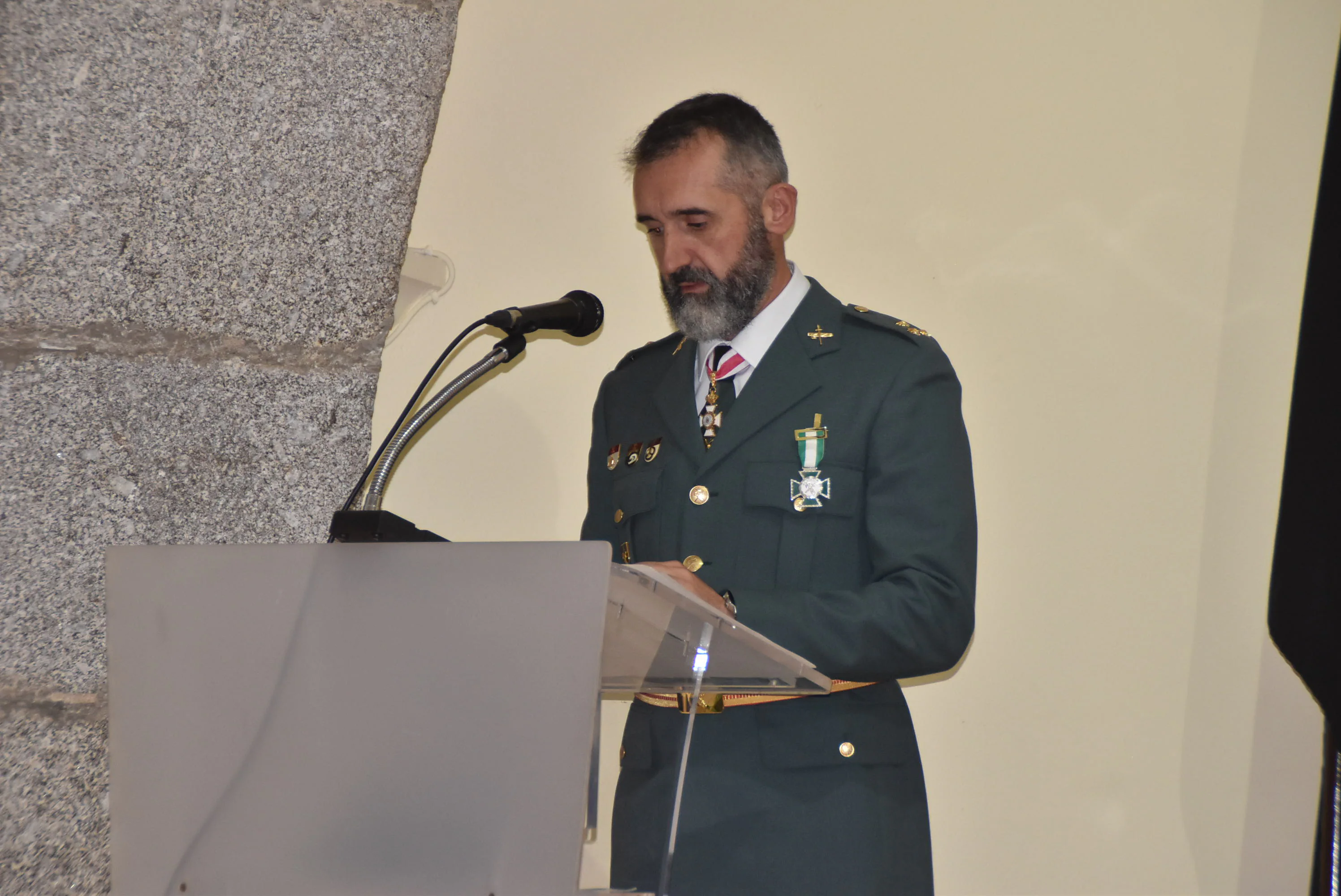 La Guardia Civil de Béjar celebra su día con misa, condecoraciones y convite