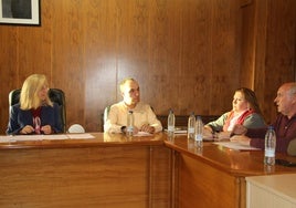 Concepción Miguélez, José García, Dolores Sánchez y Manuel Iglesias en la sesión plenaria de Alba de Tormes.