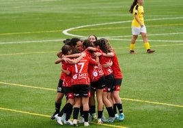 El Salamanca FF celebra uno de los tantos ante el Son Sardina.