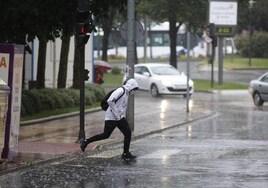 Una imagen de un día de lluvia en Salamanca.