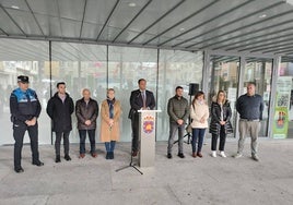 Minuto de silencio de Guijuelo en memoria de los fallecidos.