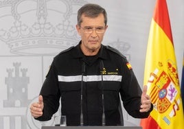 El general jefe de la UME, Francisco Javier Marcos, durante una rueda de prensa.