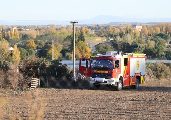 Intervención de los Bomberos en la carretera Aldealengua.