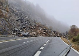 Argayo en la AP-66, la Autopista del Huerna, a su paso por Lena.