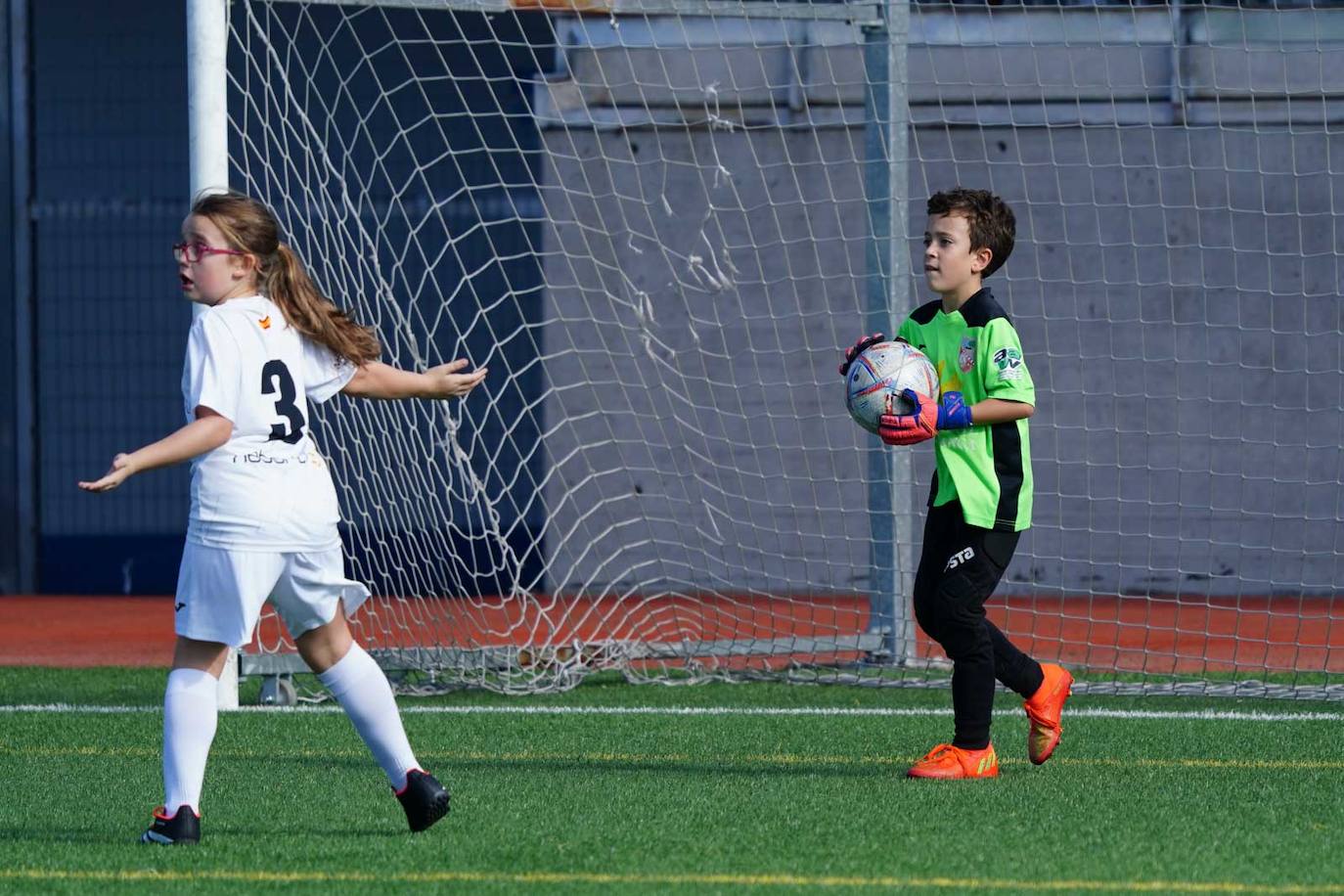 Las mejores imágenes de la jornada 6 en el fútbol base