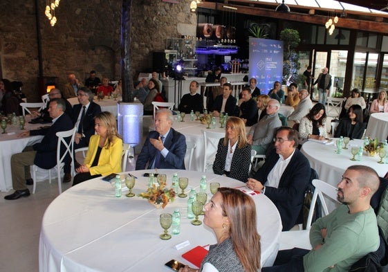 Imagen de los participantes en las jornadas sobre empleo y emprendimiento desarrollada por la Cámara de Comercio e Industria de Béjar esta mañana de miércoles en la ciudad