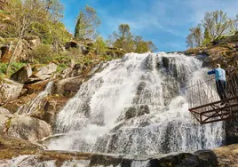 Una de las impresionantes cascadas de la provincia