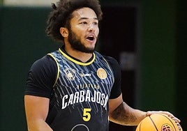 Willie Guy, del Atlético Carbajosa.