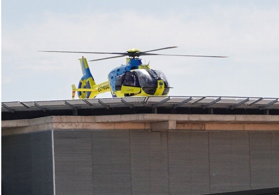 Un helicóptero de Sacyl se trasladó hasta el lugar del siniestro.