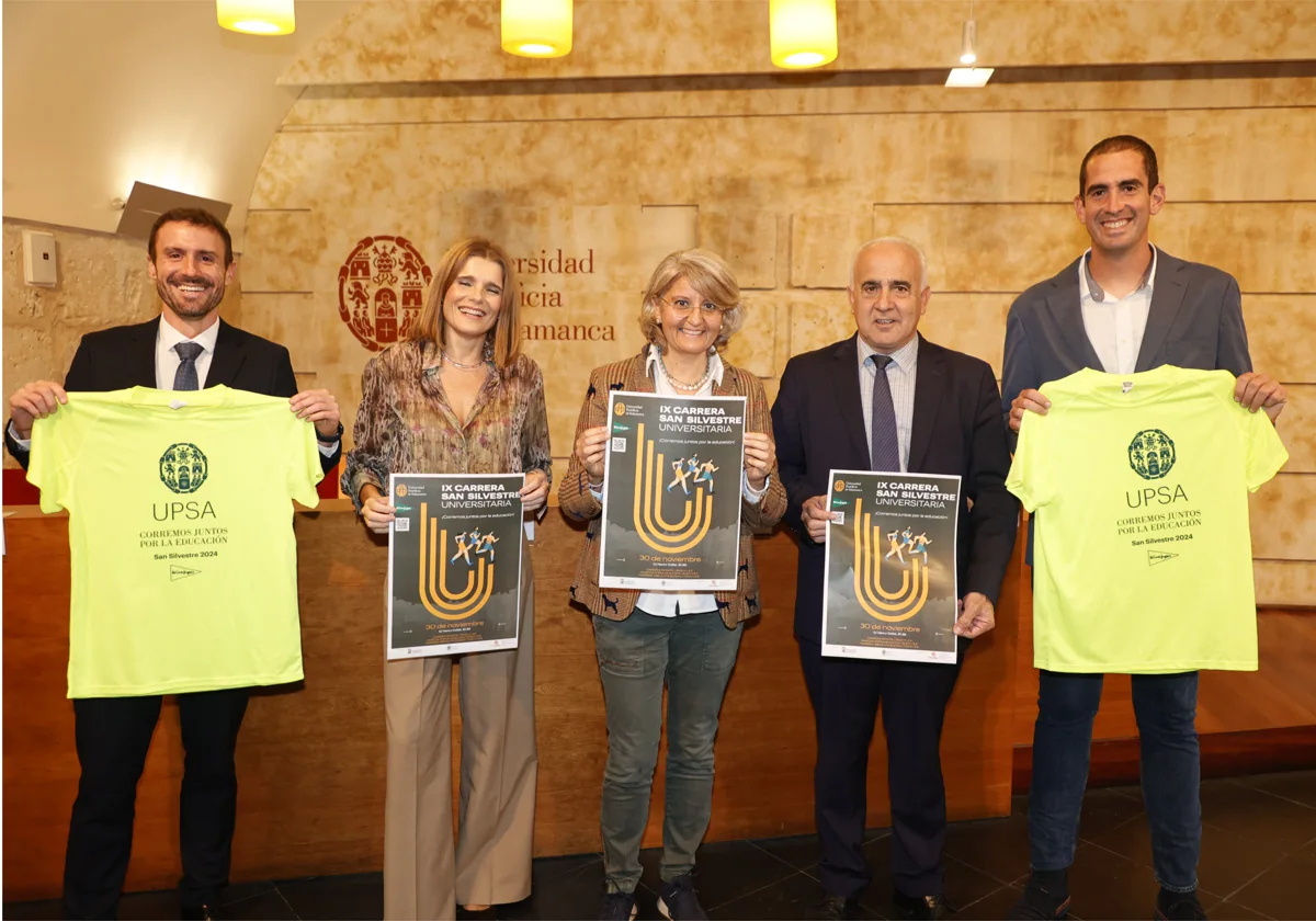 Adrián Rodríguez, Almudena Parres, María Benavente, Jesús María Ortiz y Alberto Rodríguez, en la presentación.