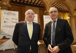 César Lumbreras y Julián Ballestero en el Casino de Salamanca.