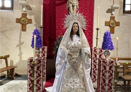 María Nuestra Madre, en la iglesia parroquial del Arrabal.