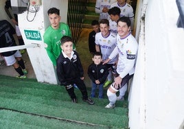 Antonio Amaro en el túnel de vestuarios del Helmántico antes de saltar al campo este domingo.