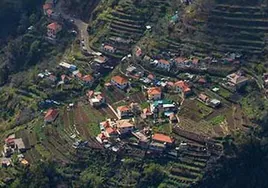 Panómica del pueblo ubicado en la isla de Madeira.