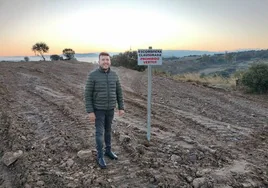 Roberto Hernández Garabaya, en la escombrera sellada en Las Pedreras.