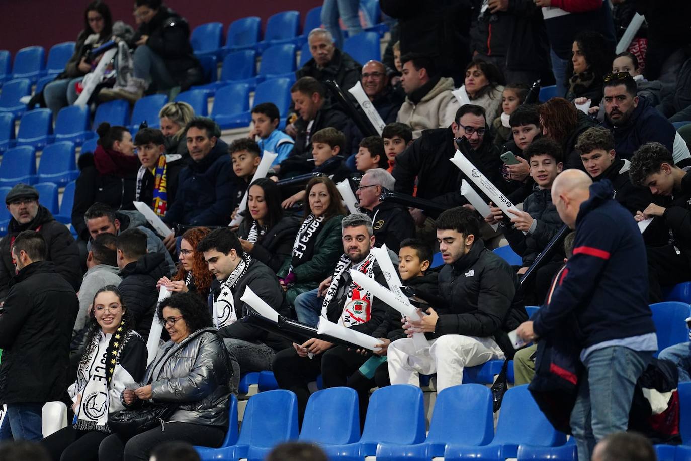 Llenazo en el Reina Sofía para impulsar a Unionistas en la Copa: búscate en la grada ante el Rayo Vallecano