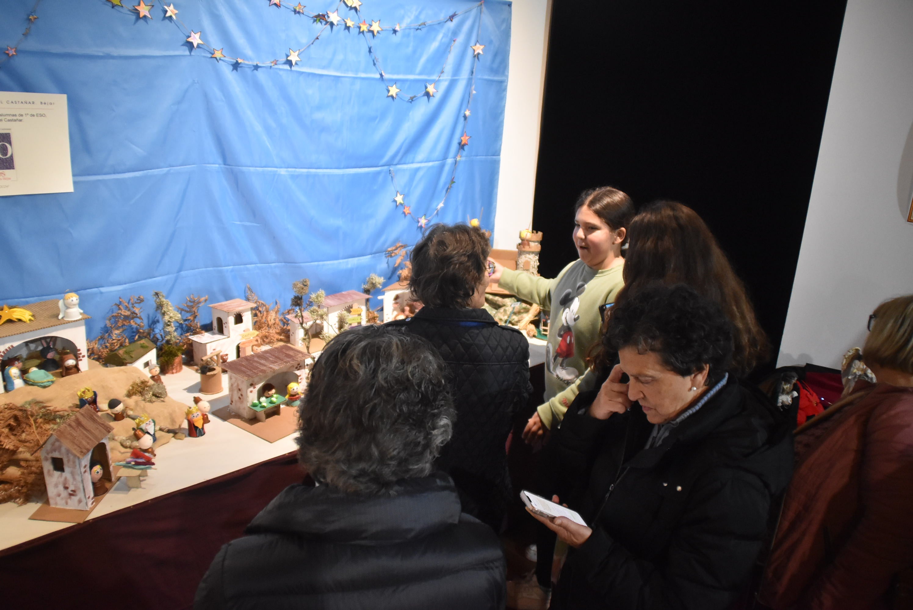 Béjar presume de tradición belenística en la muestra de la Hermandad de Jesús Nazareno