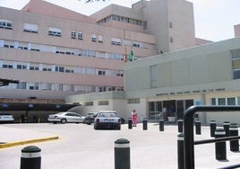 Exteriores del Hospital donde falleció el joven.