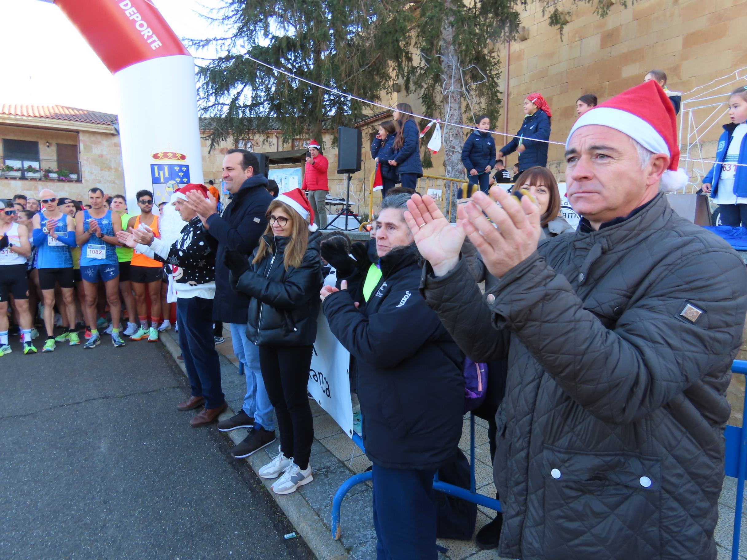 Héctor y Sara ganan la Carrera del Turrón en Babilafuente