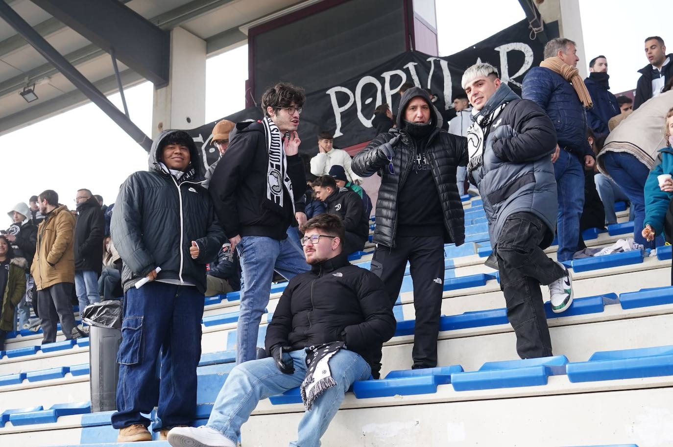 Búscate en la grada del Reina Sofía en el partido entre Unionistas y la Real Sociedad B