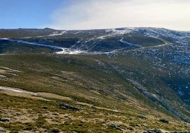 Imagen de la estación de La Covatilla desde el Pico Alaiz.