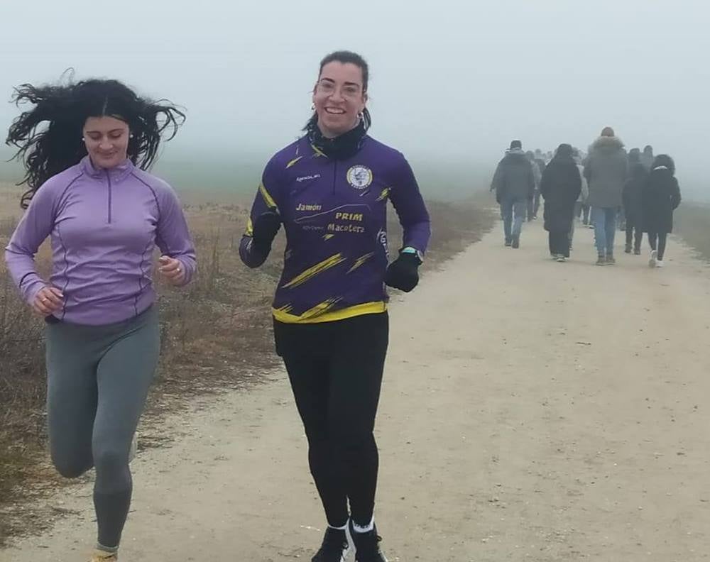 La niebla no frena el gesto de solidaridad atlético de Macotera