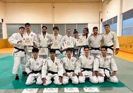 Varios judokas del Club Doryoku.