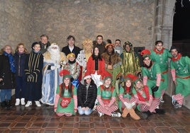 Imagen del séquito de los Reyes Magos con las autoridades de Béjar