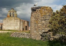 Estado actual de la torre del castillo de Buenamadre