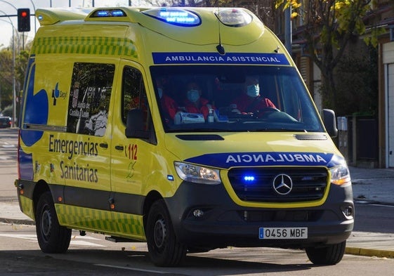 Una imagen de archivo de una ambulancia.