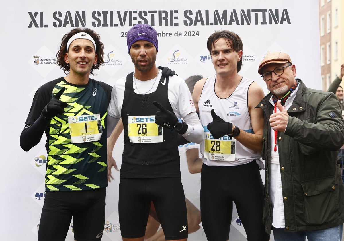 Jorge Blanco, Mousaab Hadout y David de la Fuente, con José Antonio Molinero en el podio.