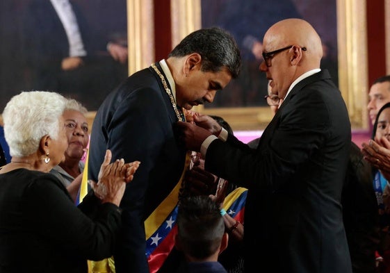 Maduro toma posesión en la Asamblea Nacional de Venezuela.