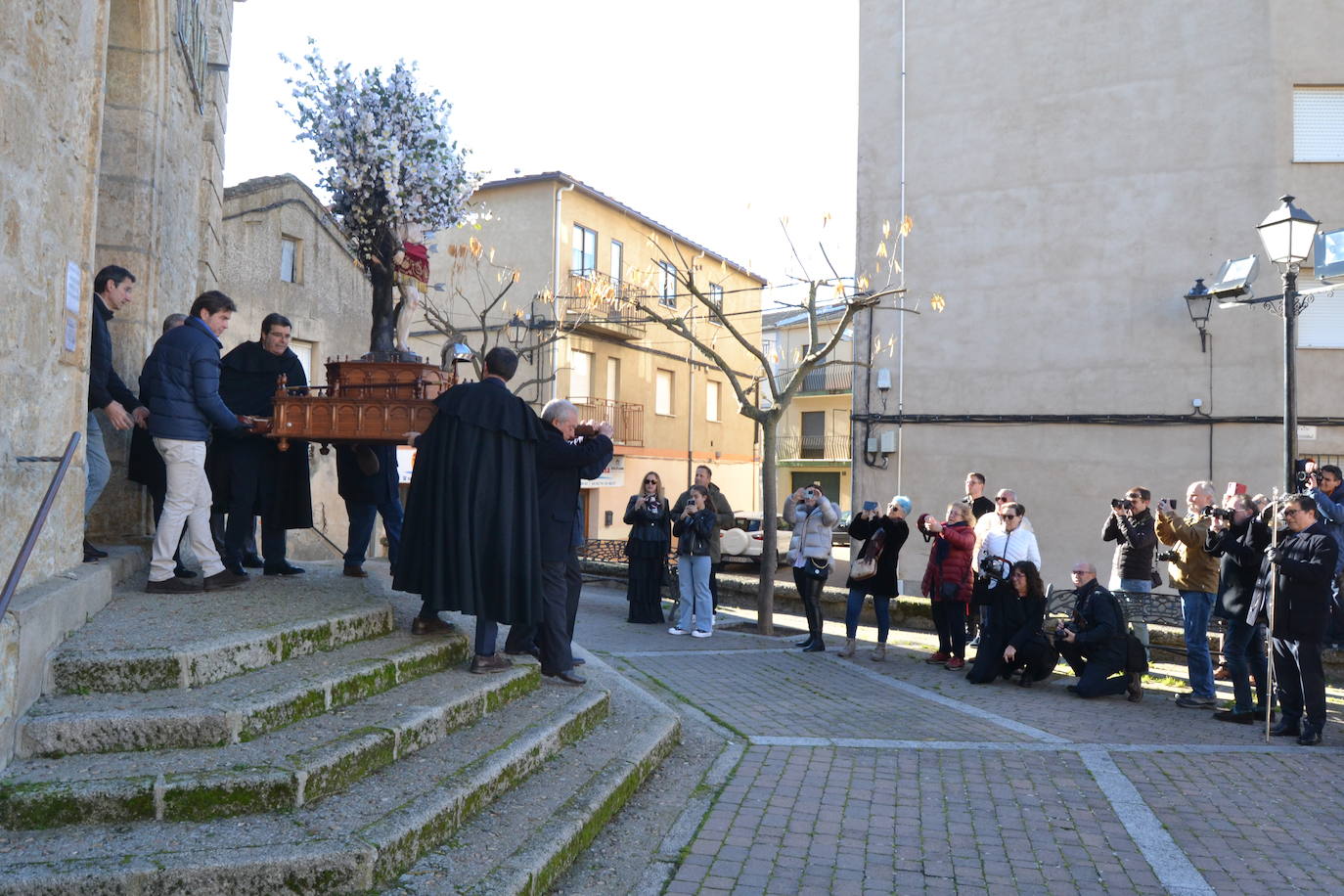 Ciudad Rodrigo arropa a San Sebastián en su marcha a la Catedral