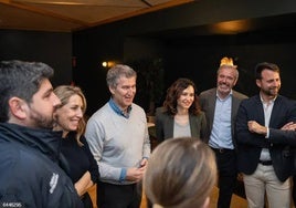 Fernando López Miras, María Guardiola, Alberto Núñez Feijóo, Isabel Díaz Ayuso, Jorge Azcón y Álvaro Queipo durante el encuentro del PP en Colunga. |