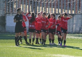 El Salamanca FF celebra una de sus dianas en el Vicente del Bosque.