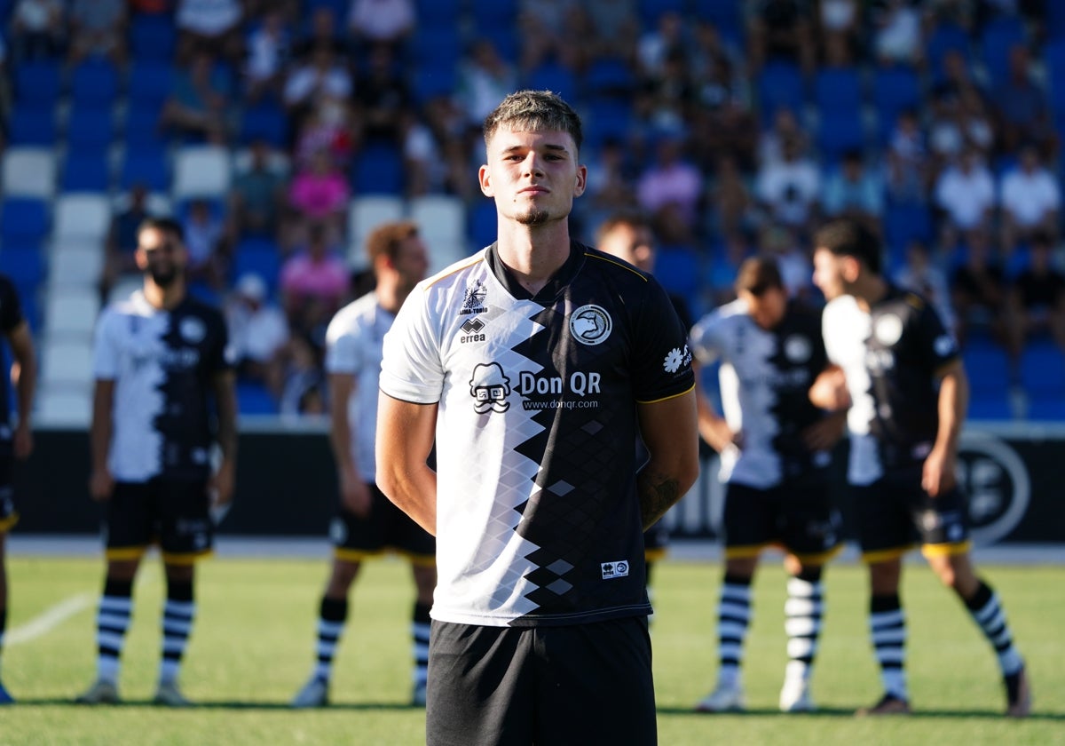 Mikel Serrano, en un partido en el Reina Sofía.