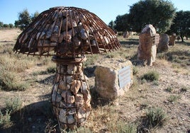 'Seta' del museo al aire libre 'Cementerio del arte', en Morille.