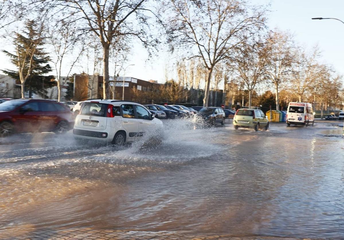 Así ha quedado la avenida de San Agustín tras el reventón