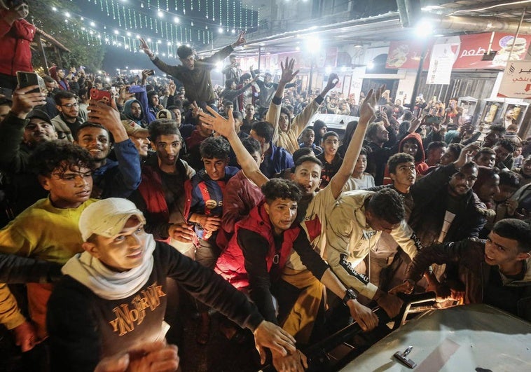 Celebración del alto el fuego en Gaza.