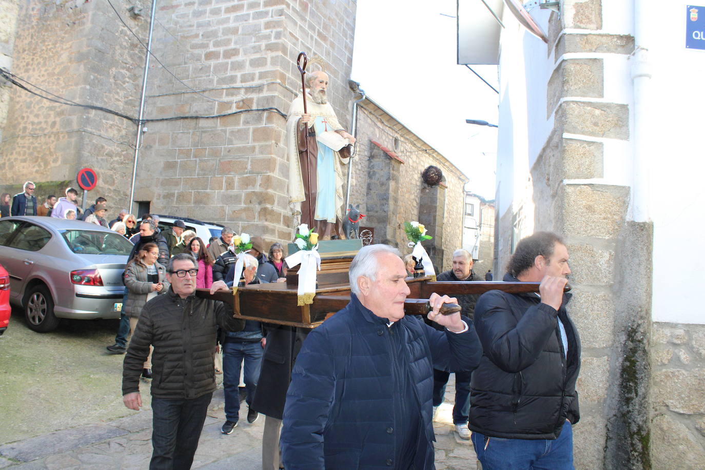 San Antón celebra su día de fiesta en Puerto de Béjar