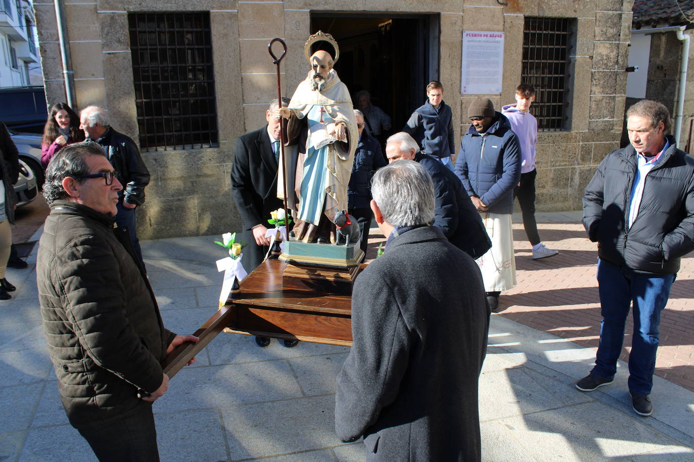 San Antón celebra su día de fiesta en Puerto de Béjar